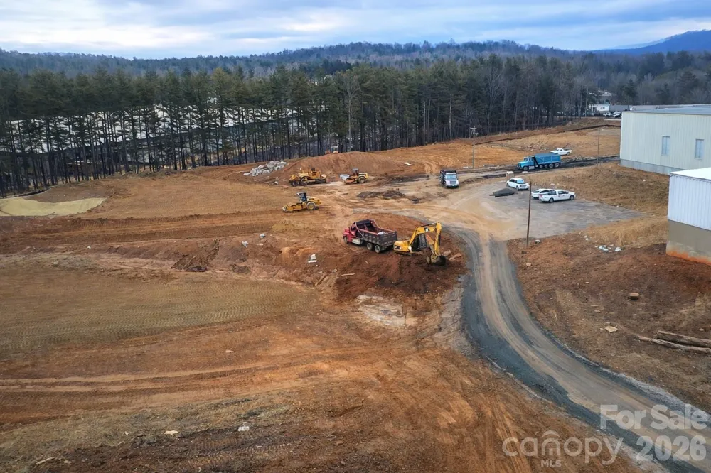 94 Glenn Bridge Road Skyland, NC 28704