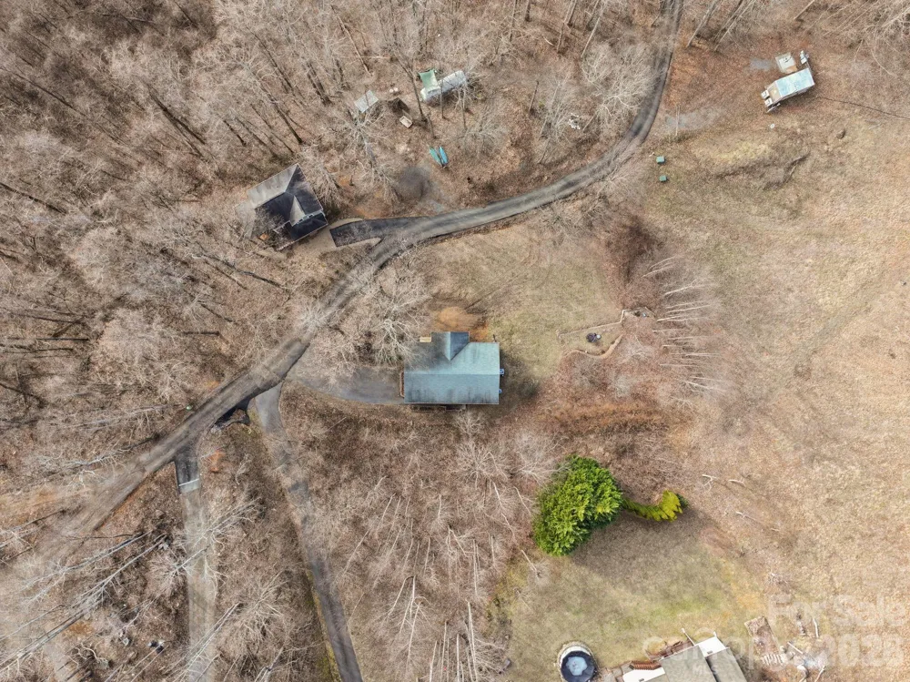76 Hershel Lane Swannanoa, NC 28778