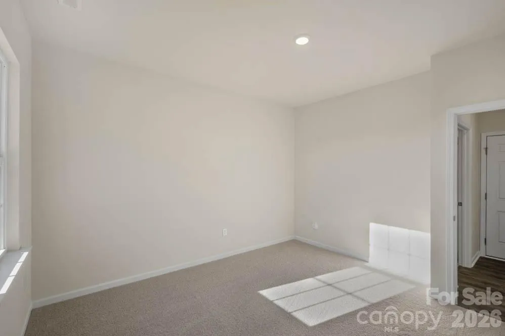 437 Falcon Lane Lexington, NC 27295