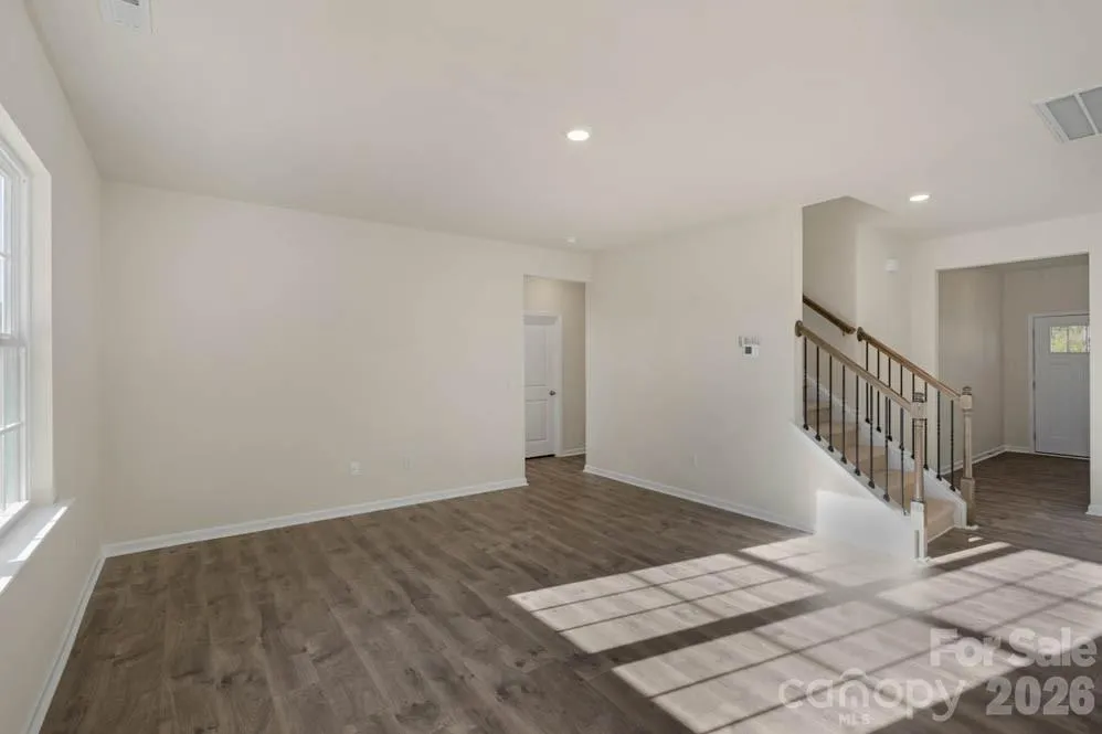 437 Falcon Lane Lexington, NC 27295