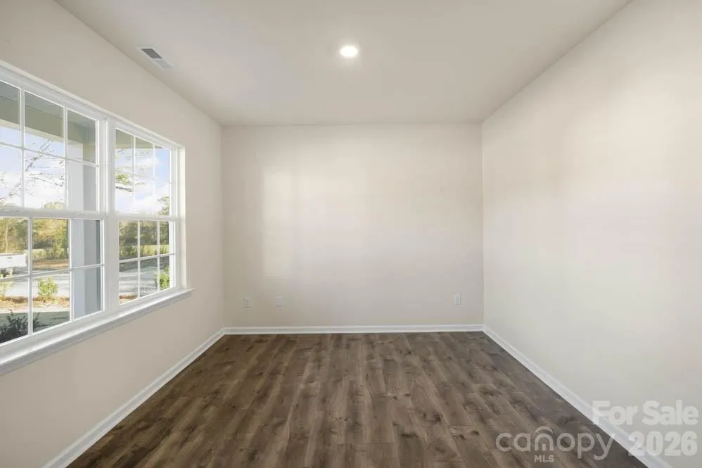 437 Falcon Lane Lexington, NC 27295