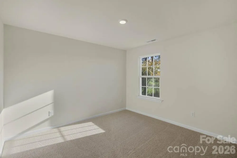 437 Falcon Lane Lexington, NC 27295