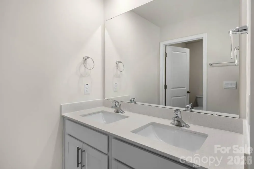 437 Falcon Lane Lexington, NC 27295