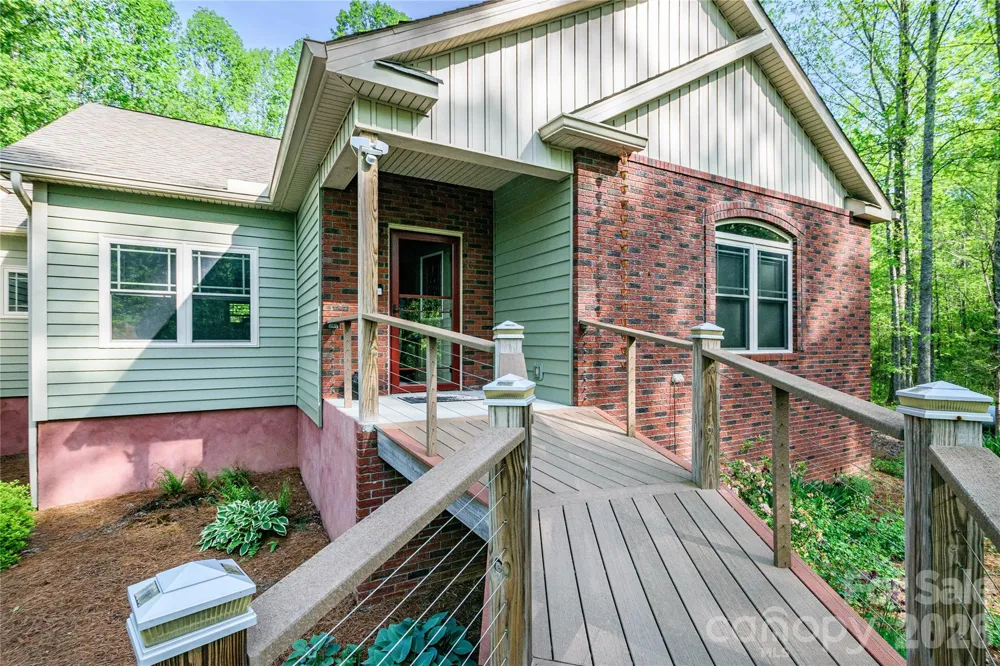 281 Ewbank Road Etowah, NC 28729
