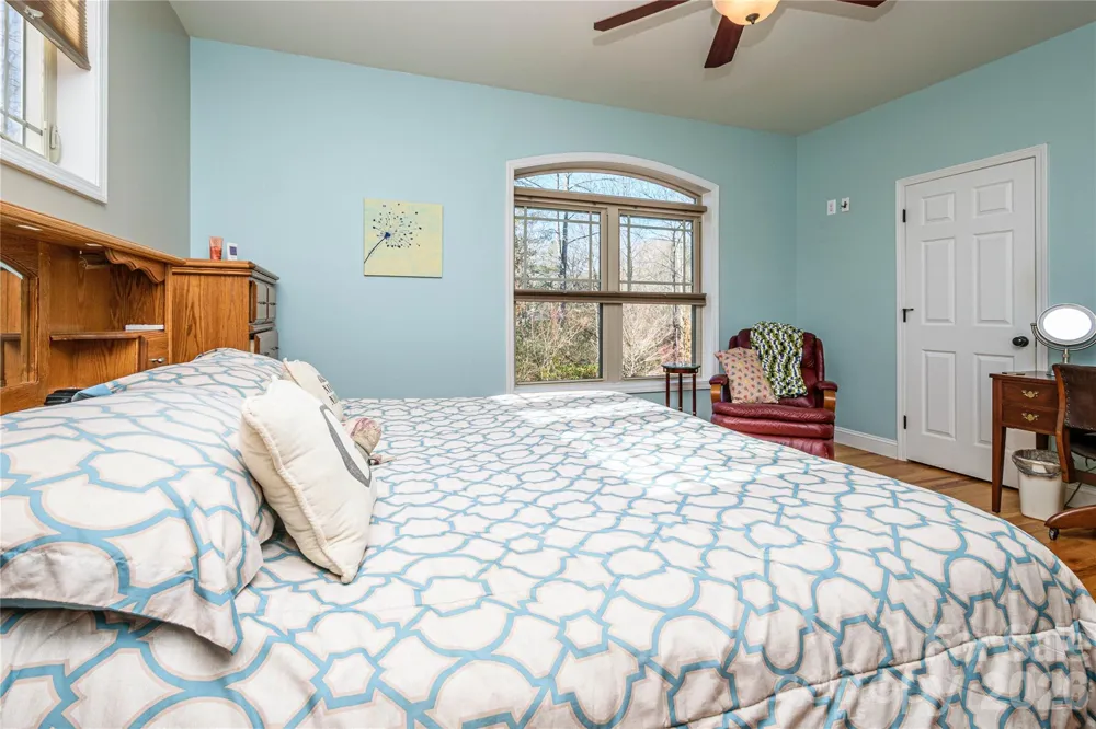 281 Ewbank Road Etowah, NC 28729