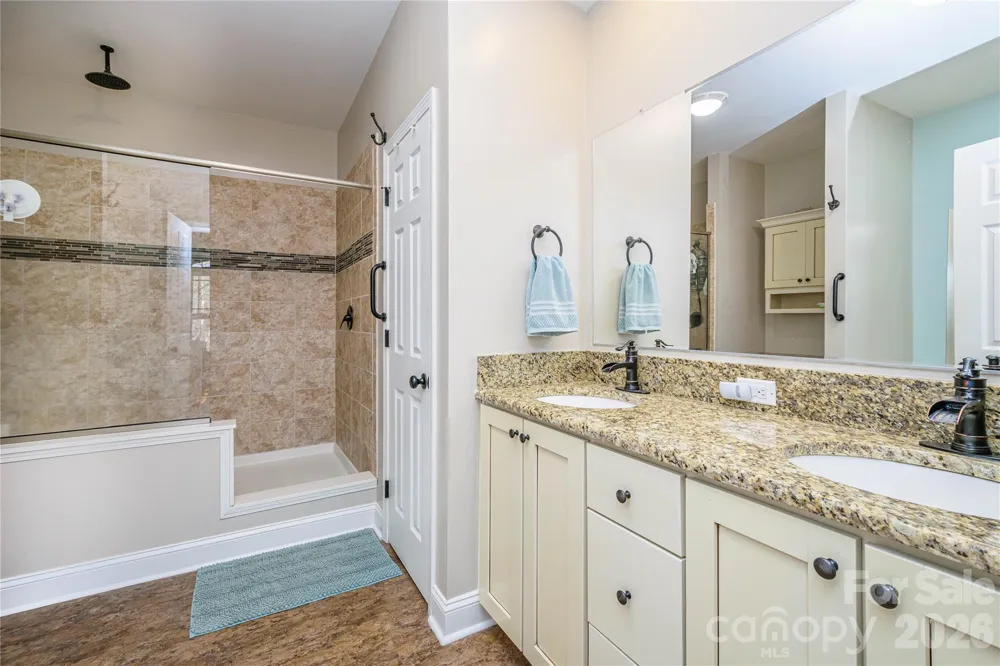 281 Ewbank Road Etowah, NC 28729