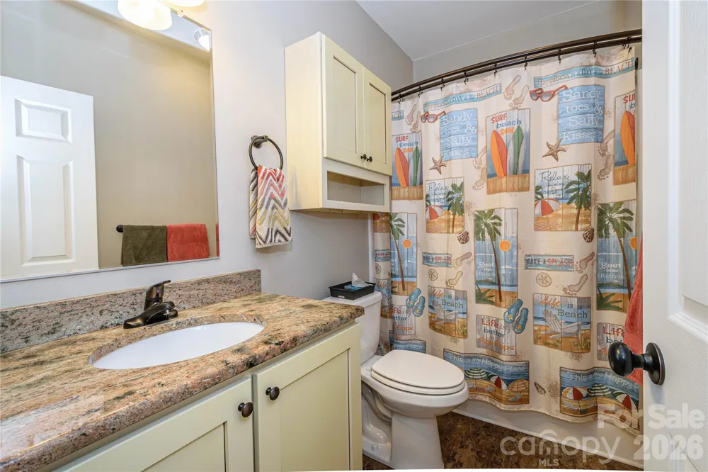 281 Ewbank Road Etowah, NC 28729