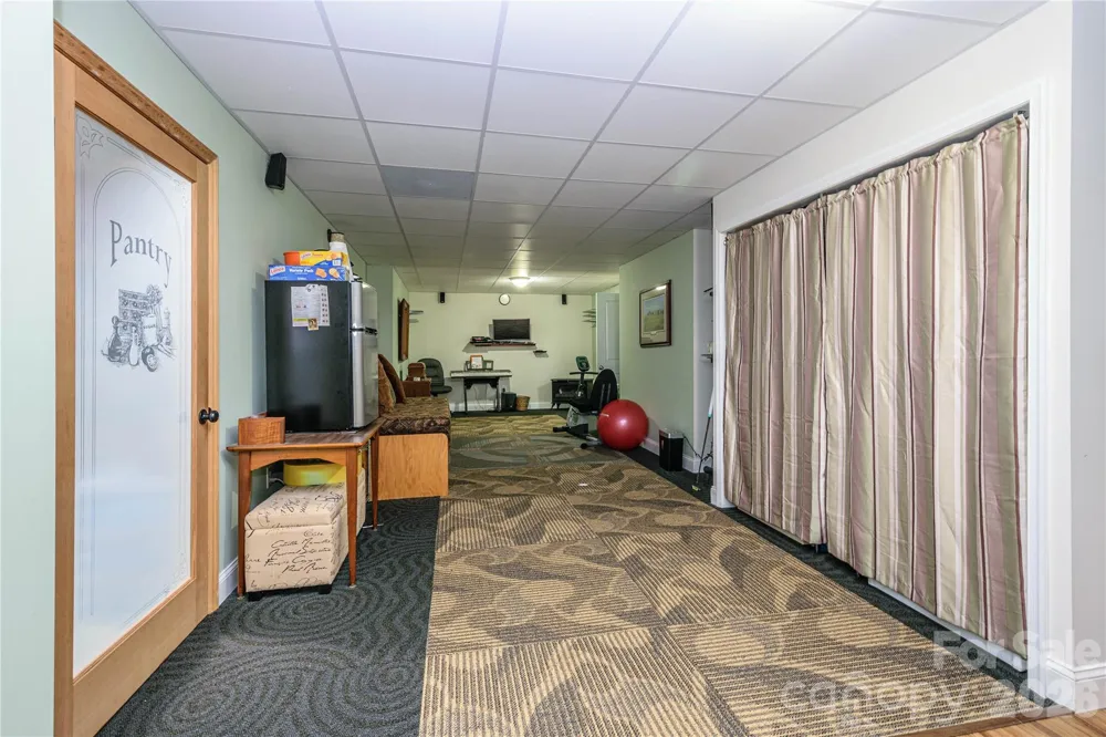 281 Ewbank Road Etowah, NC 28729