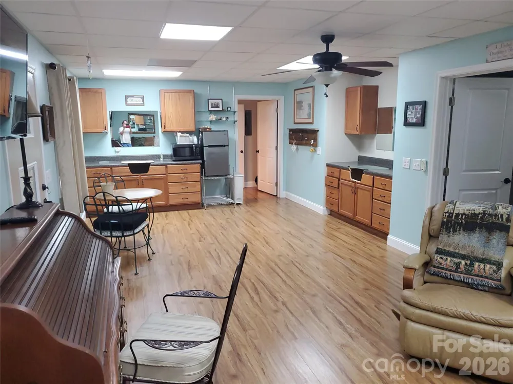 281 Ewbank Road Etowah, NC 28729