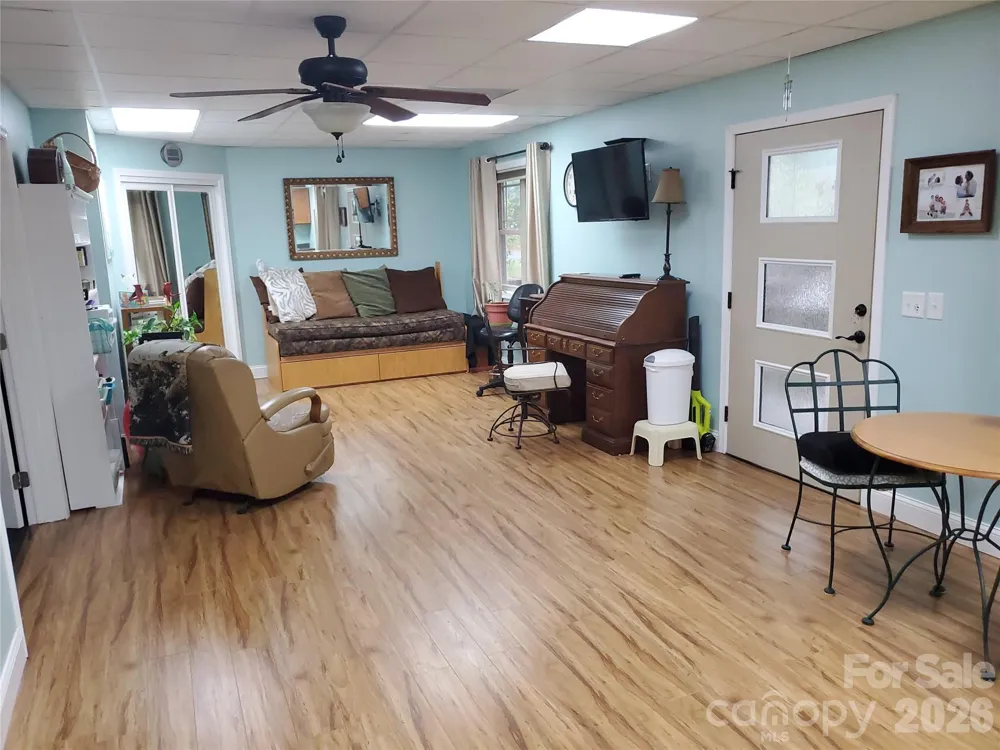 281 Ewbank Road Etowah, NC 28729