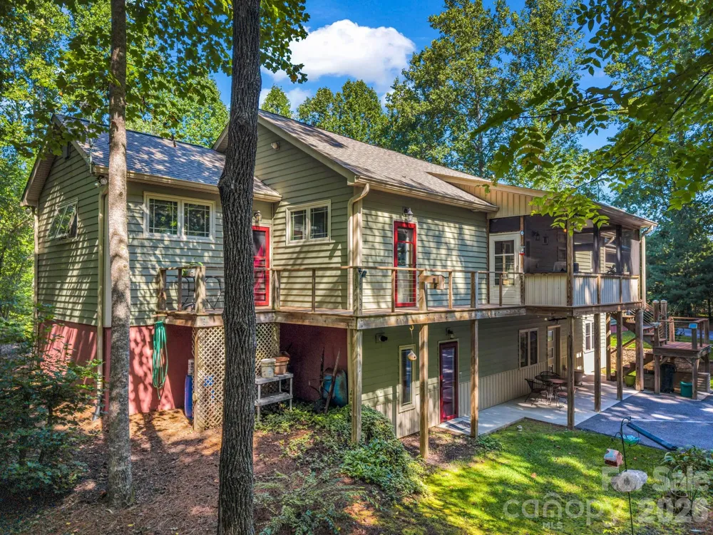 281 Ewbank Road Etowah, NC 28729