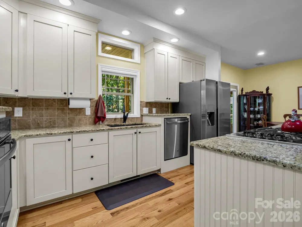 281 Ewbank Road Etowah, NC 28729