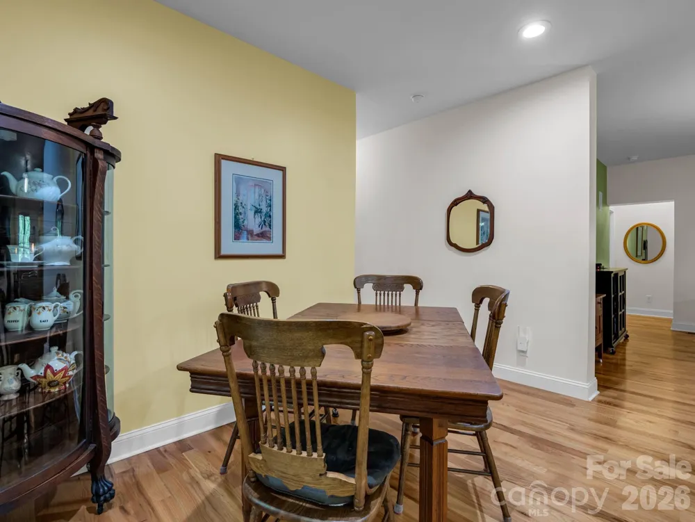 281 Ewbank Road Etowah, NC 28729