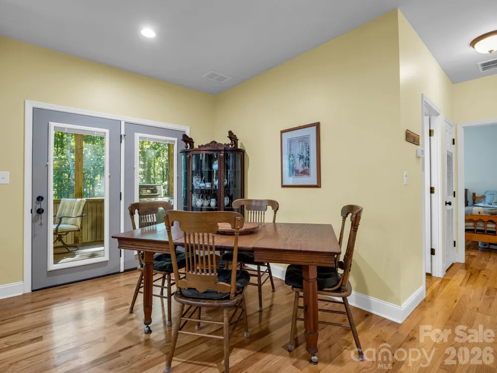 281 Ewbank Road Etowah, NC 28729