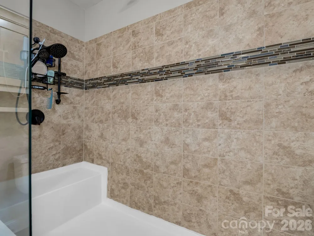281 Ewbank Road Etowah, NC 28729
