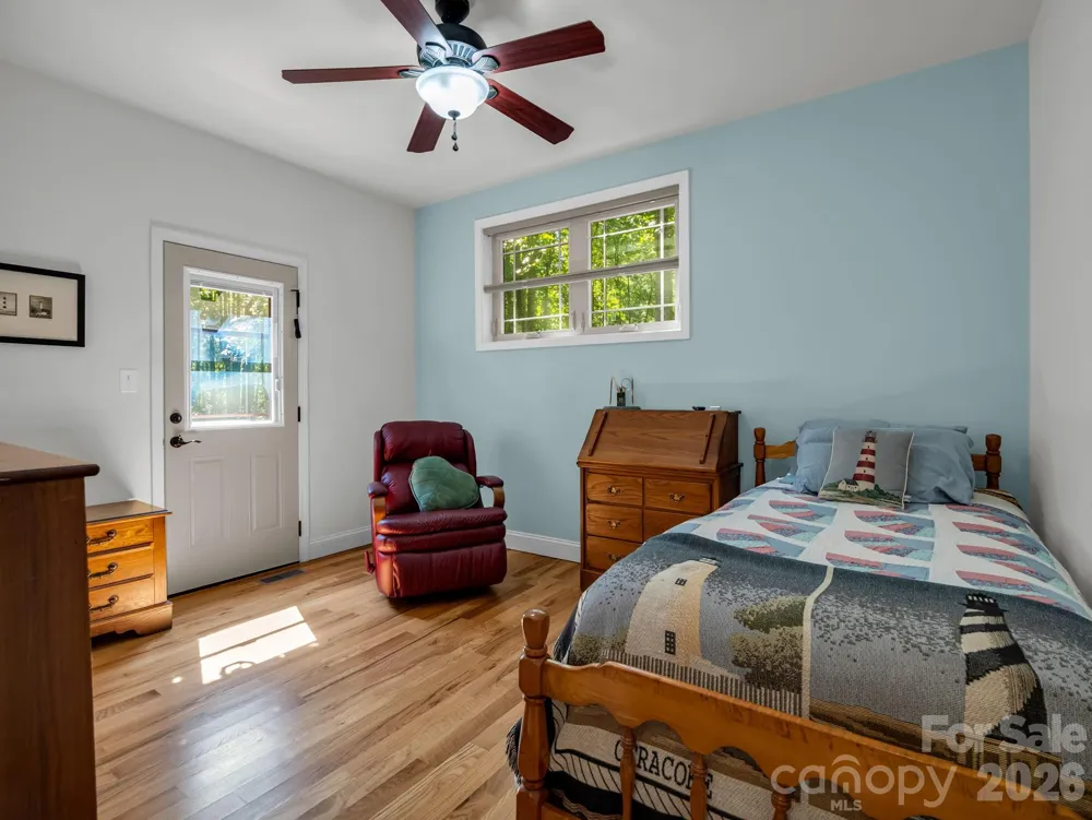 281 Ewbank Road Etowah, NC 28729