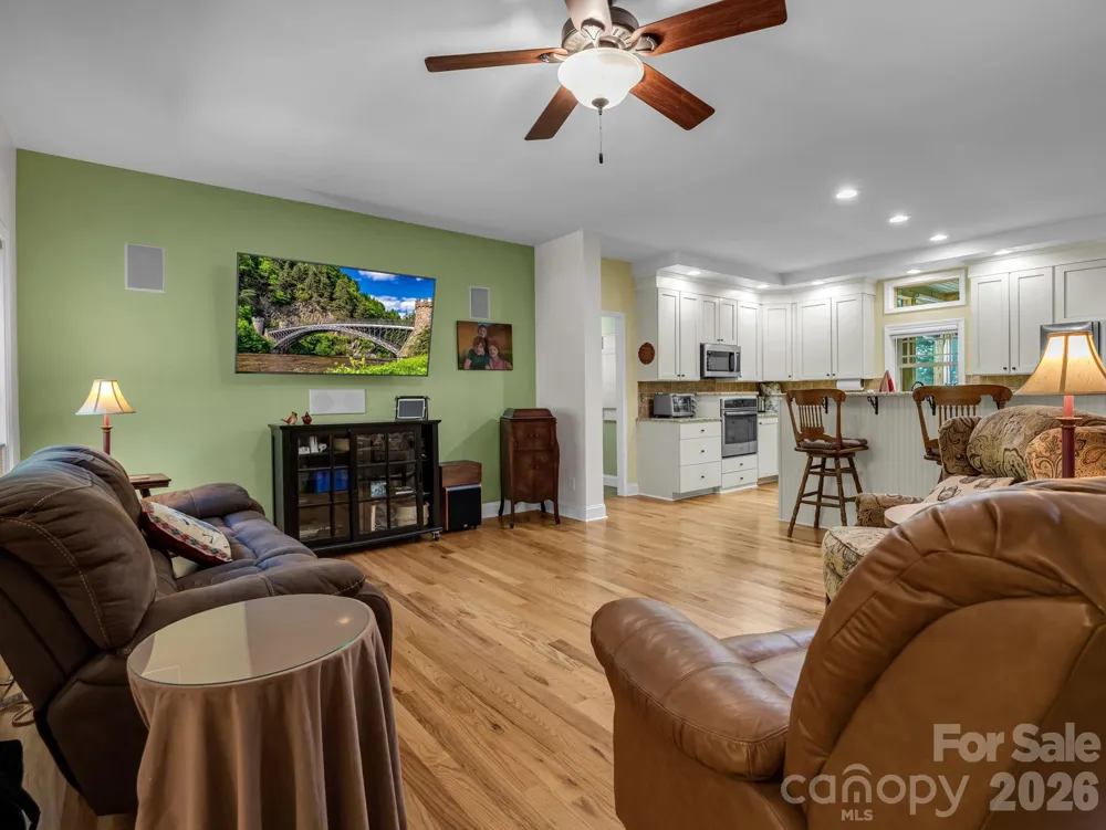 281 Ewbank Road Etowah, NC 28729