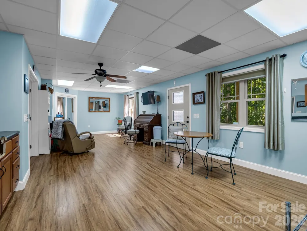 281 Ewbank Road Etowah, NC 28729