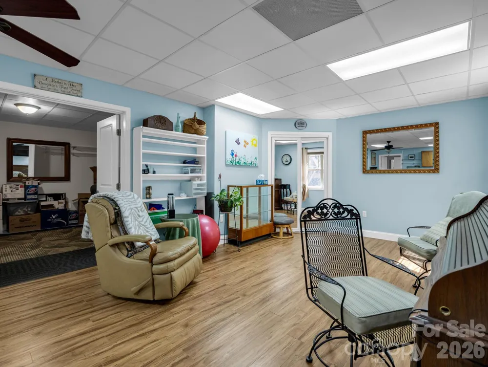 281 Ewbank Road Etowah, NC 28729