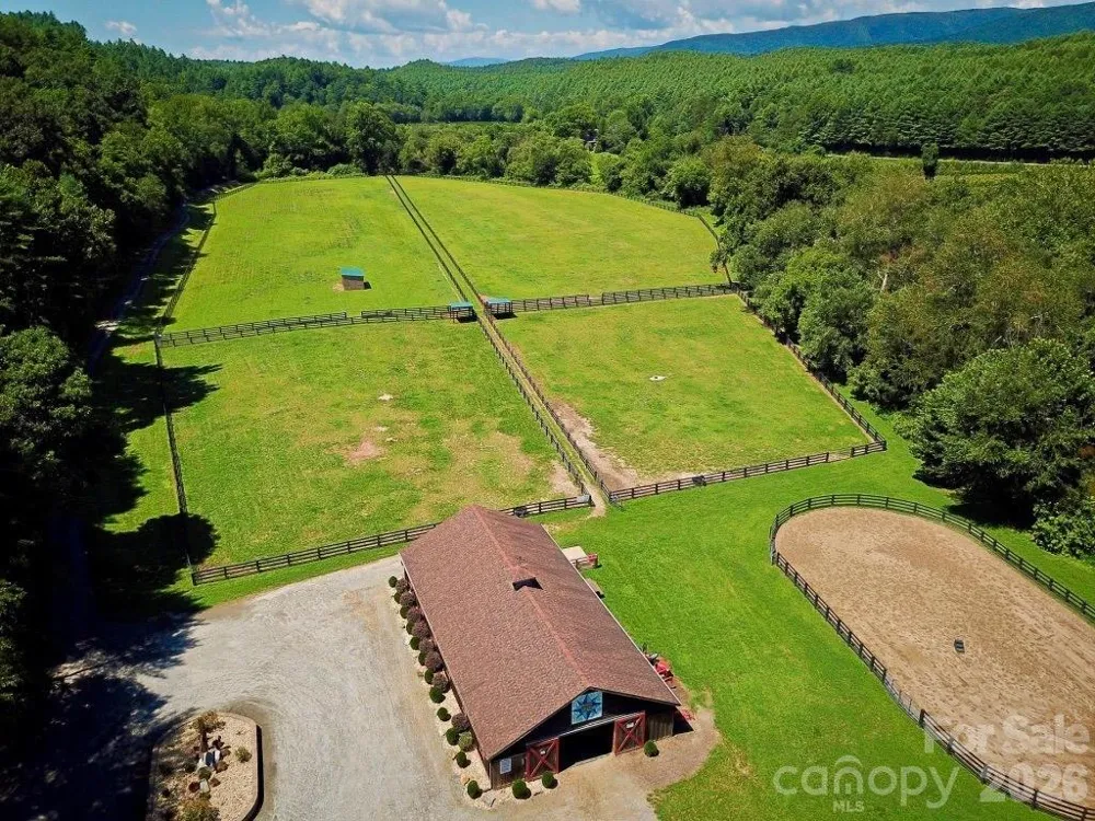 1234 Johns Ridge Parkway #204DE Lenoir, NC 28645