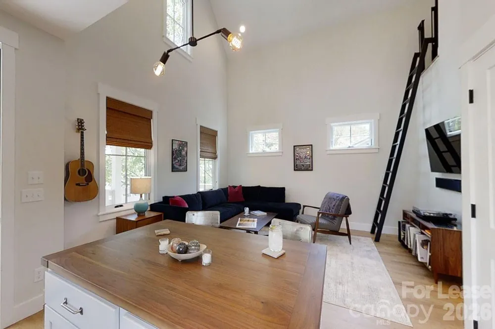 91 Belleair Road Asheville, NC 28806