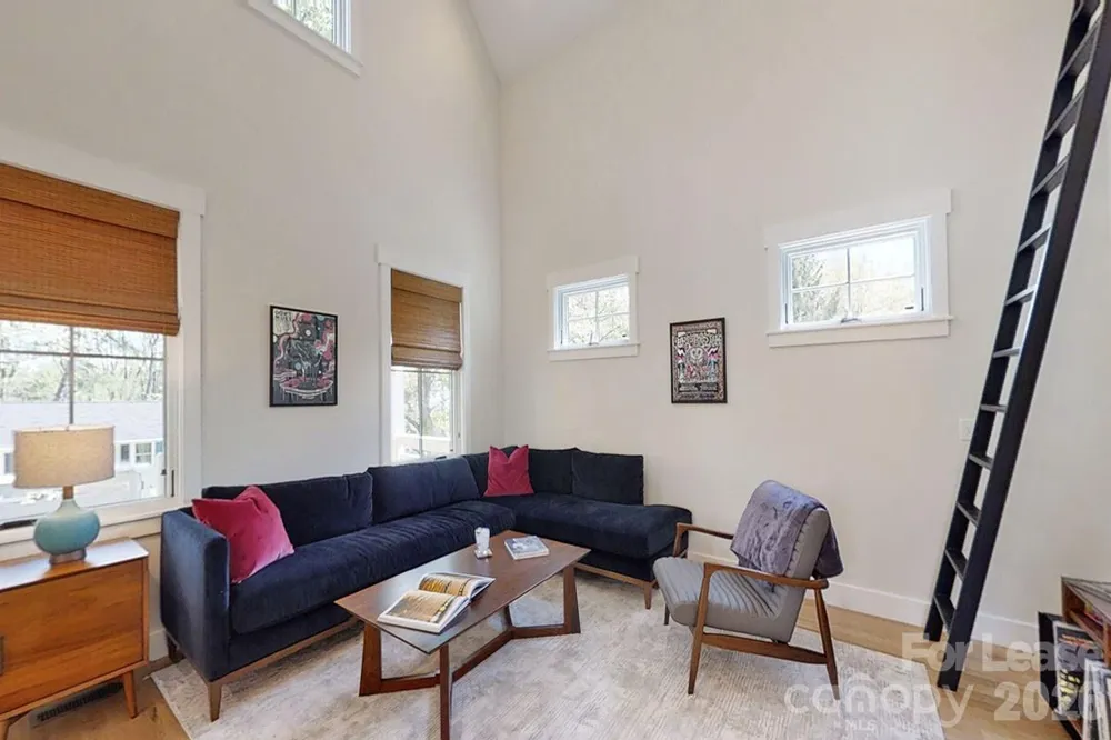 91 Belleair Road Asheville, NC 28806