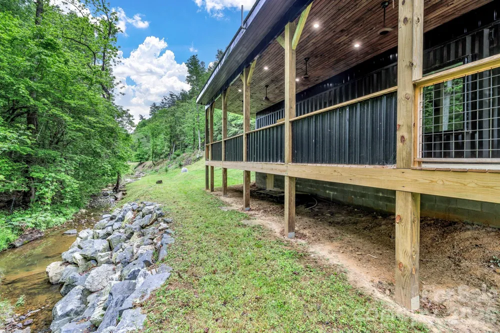 1115 Paint Rock Road Hot Springs, NC 28743