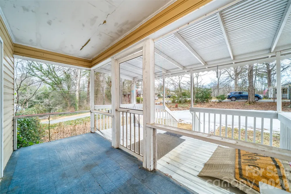 52 E Miller Street Columbus, NC 28722