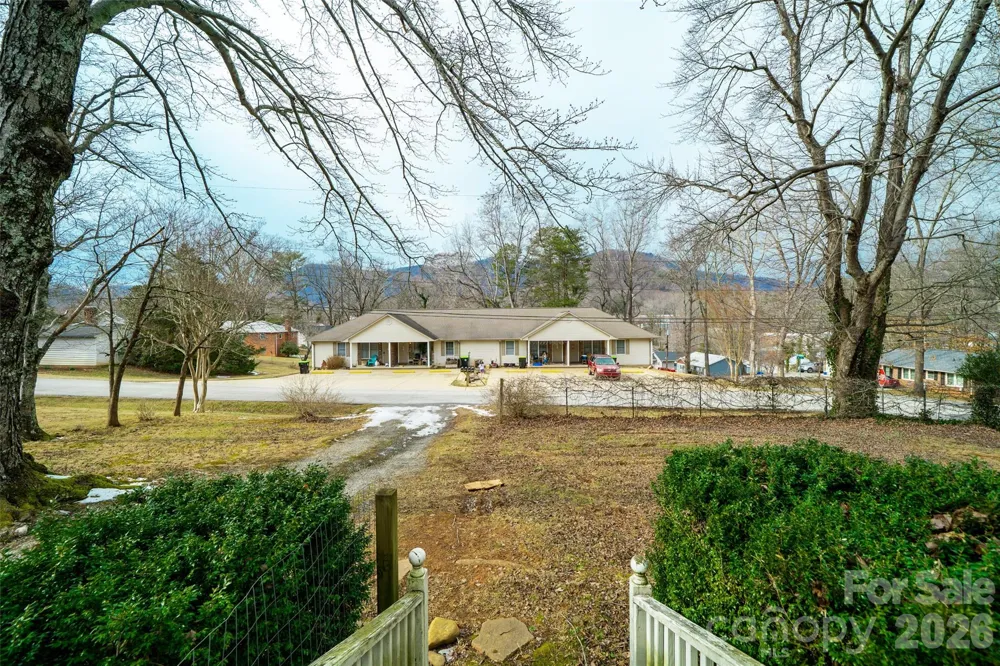 52 E Miller Street Columbus, NC 28722