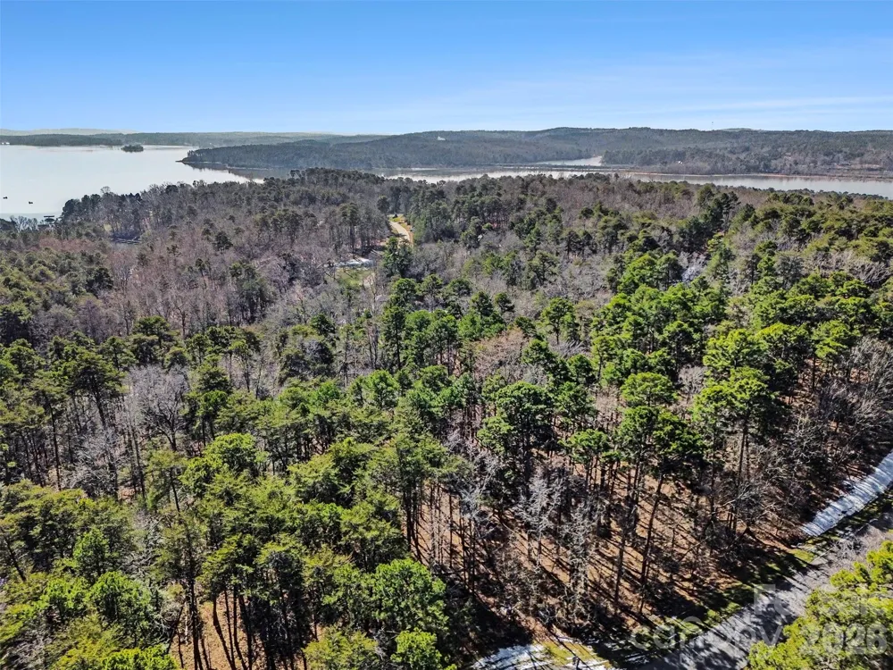 206 Lakewood Court New London, NC 28127