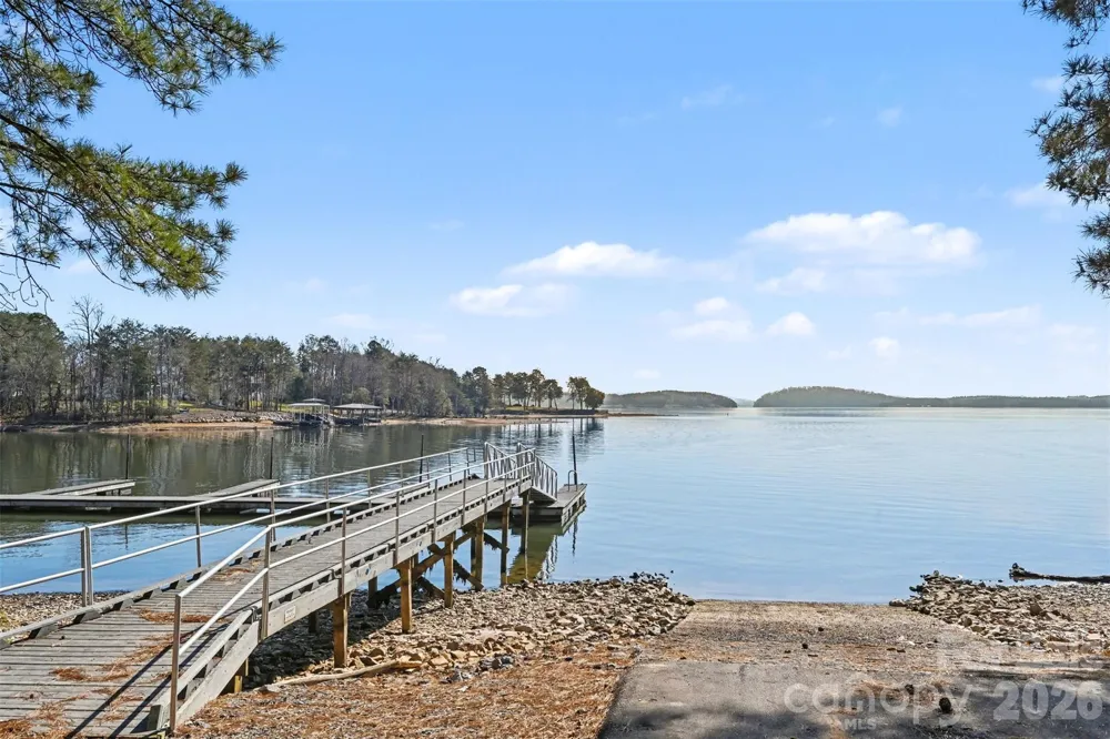 206 Lakewood Court New London, NC 28127