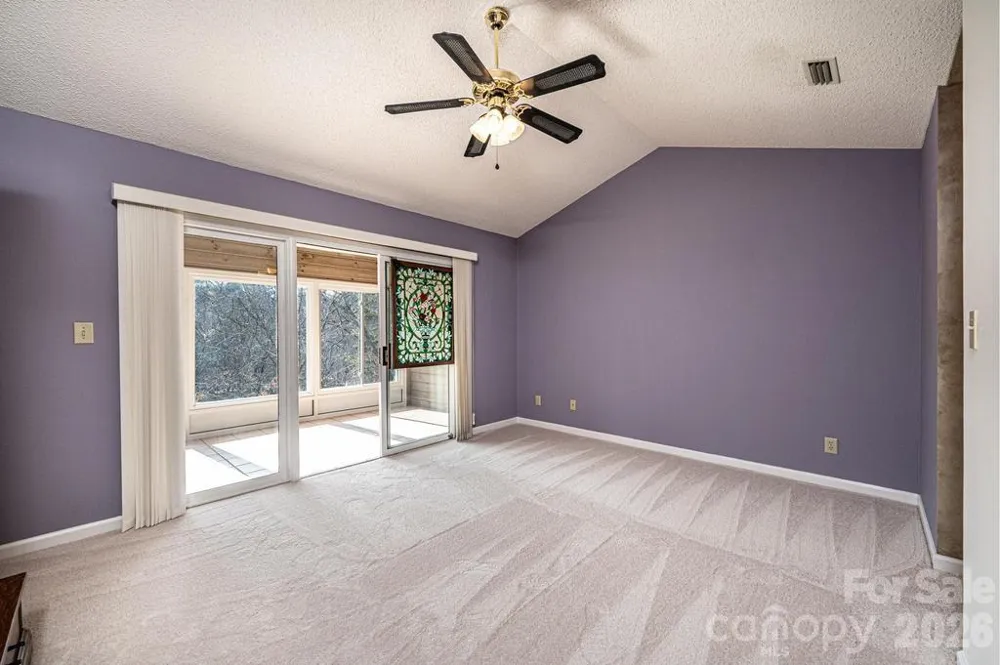 2231 6th Street NW #16 Hickory, NC 28601