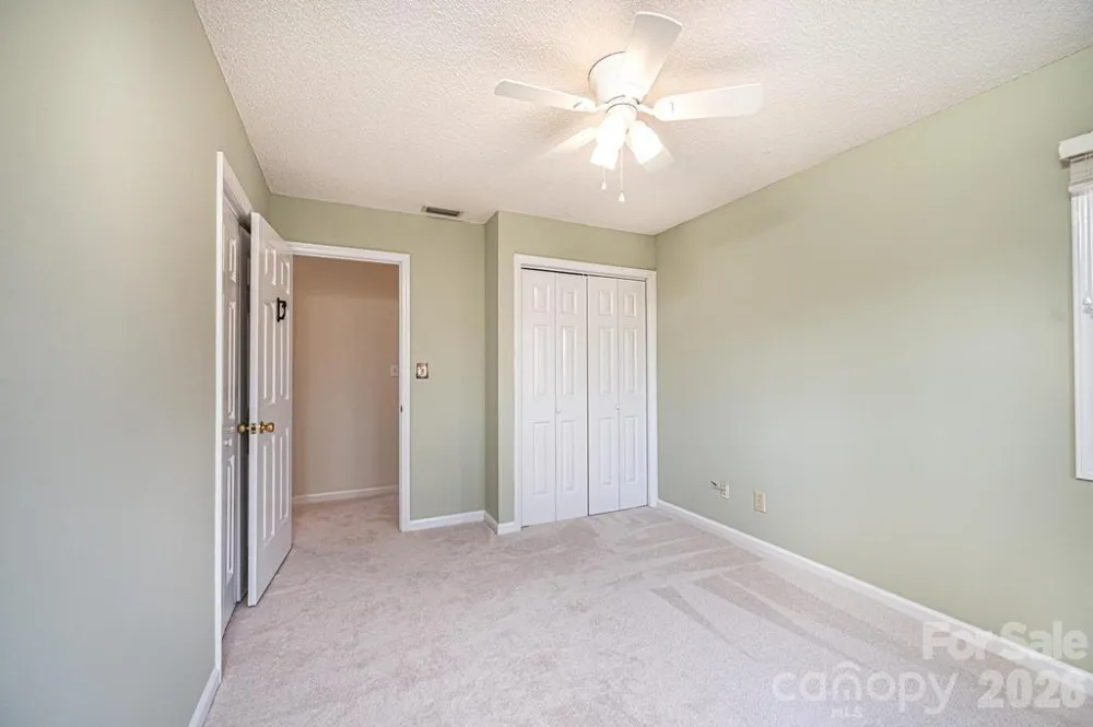 2231 6th Street NW #16 Hickory, NC 28601