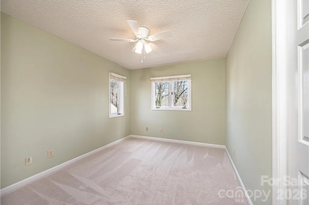2231 6th Street NW #16 Hickory, NC 28601
