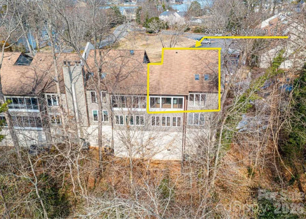 2231 6th Street NW #16 Hickory, NC 28601
