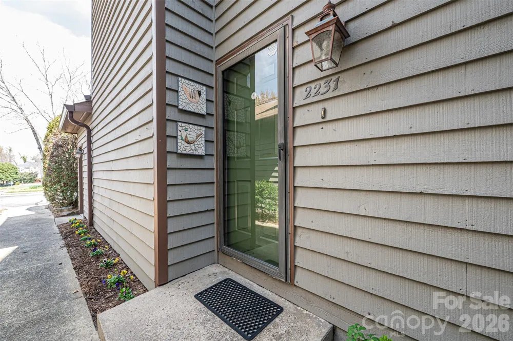 2231 6th Street NW #16 Hickory, NC 28601