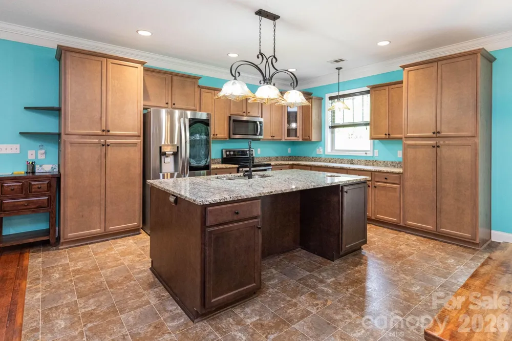 18 Hoye Lane Candler, NC 28715