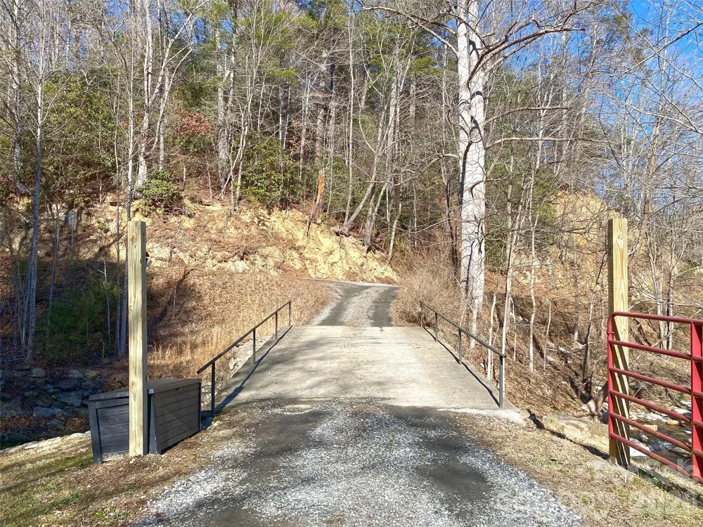 7385 Big Pine Road Marshall, NC 28753