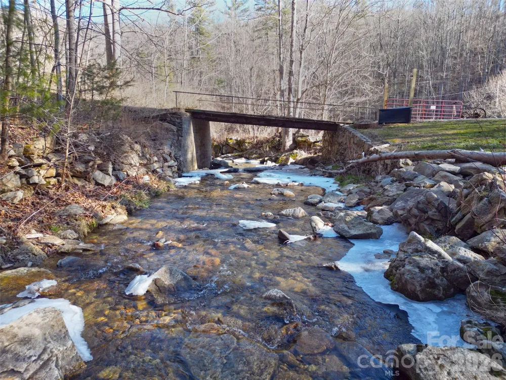 7385 Big Pine Road Marshall, NC 28753