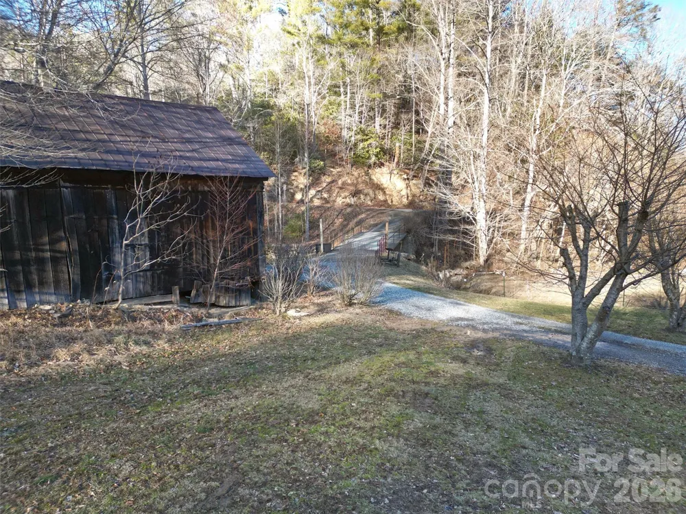 7385 Big Pine Road Marshall, NC 28753