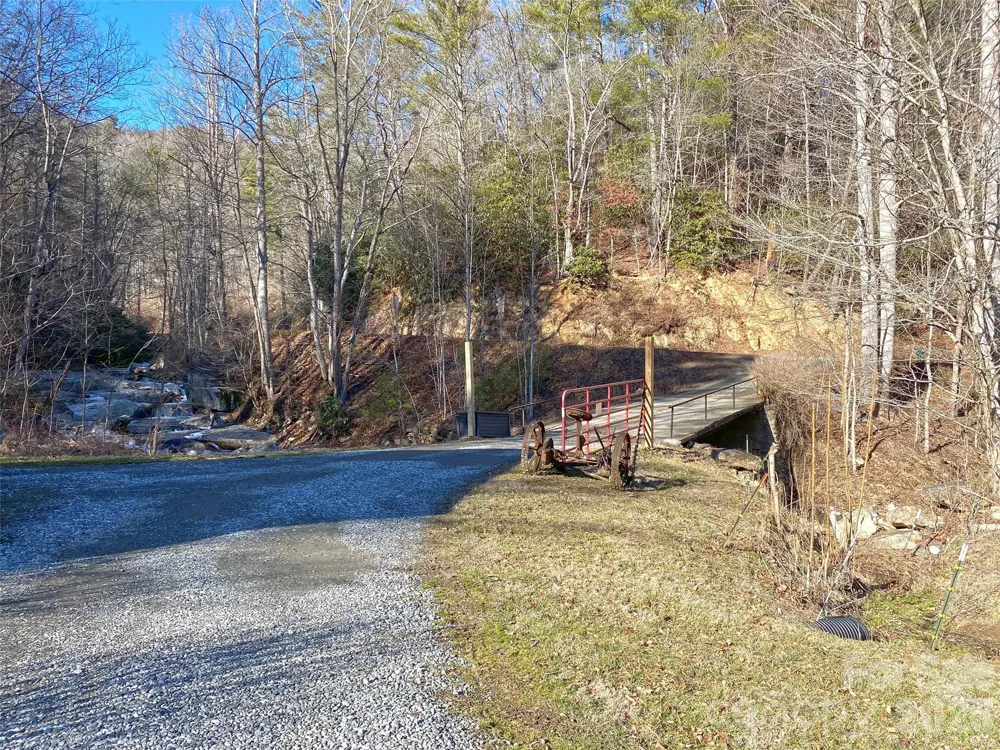 7385 Big Pine Road Marshall, NC 28753