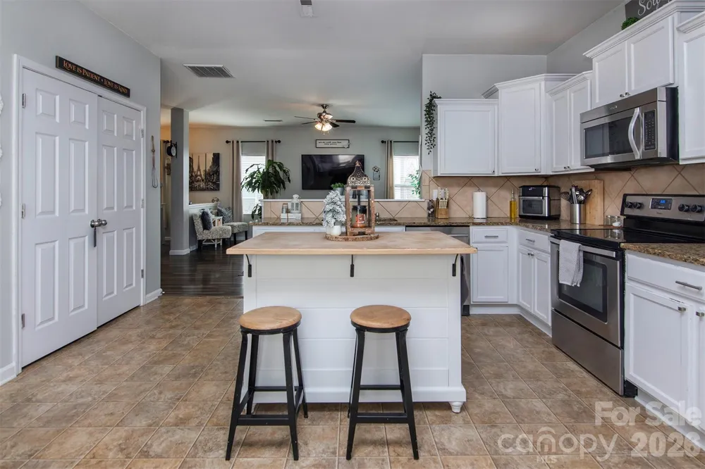12848 Clydesdale Drive Midland, NC 28107