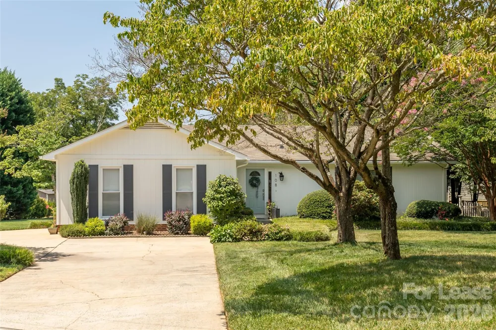 108 Surfside Lane Mooresville, NC 28117