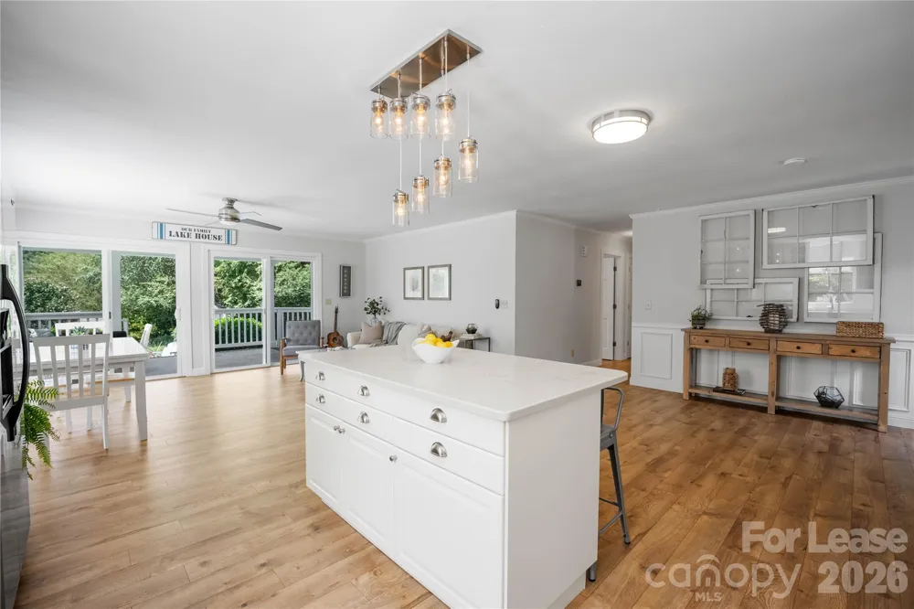 108 Surfside Lane Mooresville, NC 28117