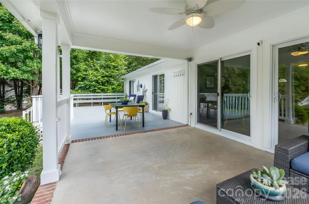 108 Surfside Lane Mooresville, NC 28117