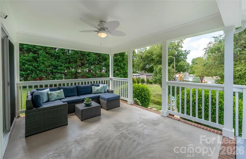 108 Surfside Lane Mooresville, NC 28117