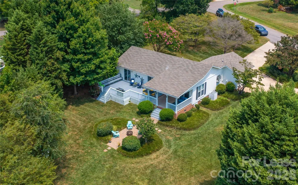 108 Surfside Lane Mooresville, NC 28117