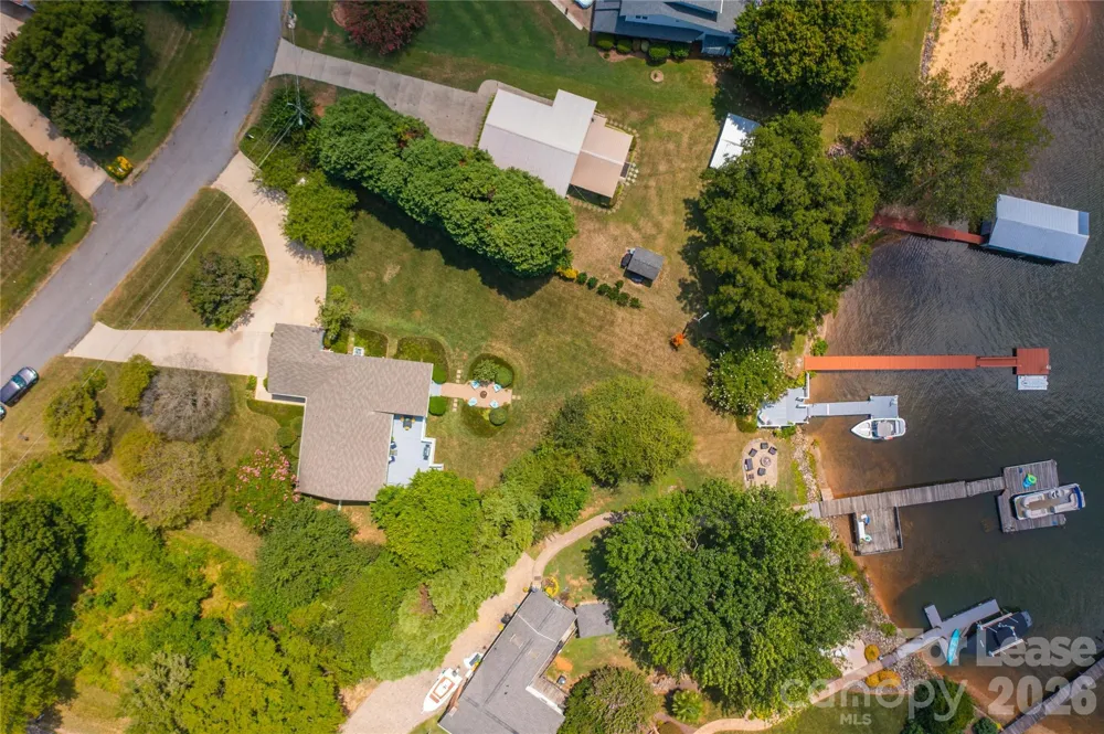 108 Surfside Lane Mooresville, NC 28117