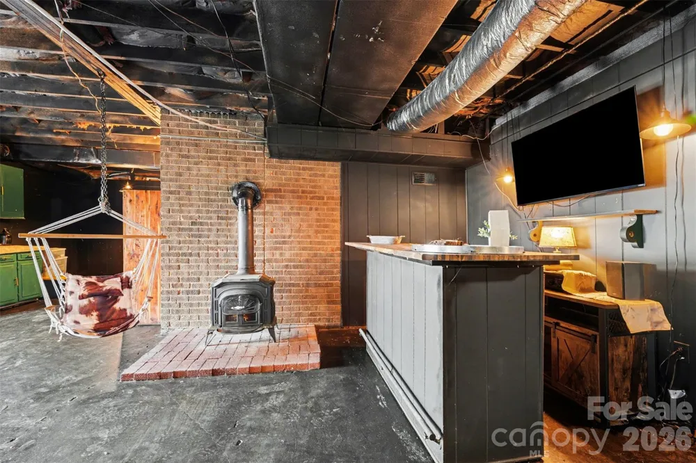 5475 Pine Ridge Drive Connelly Springs, NC 28612