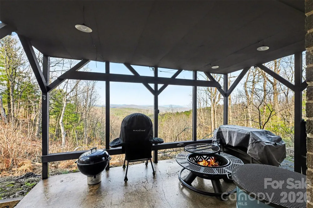 5475 Pine Ridge Drive Connelly Springs, NC 28612